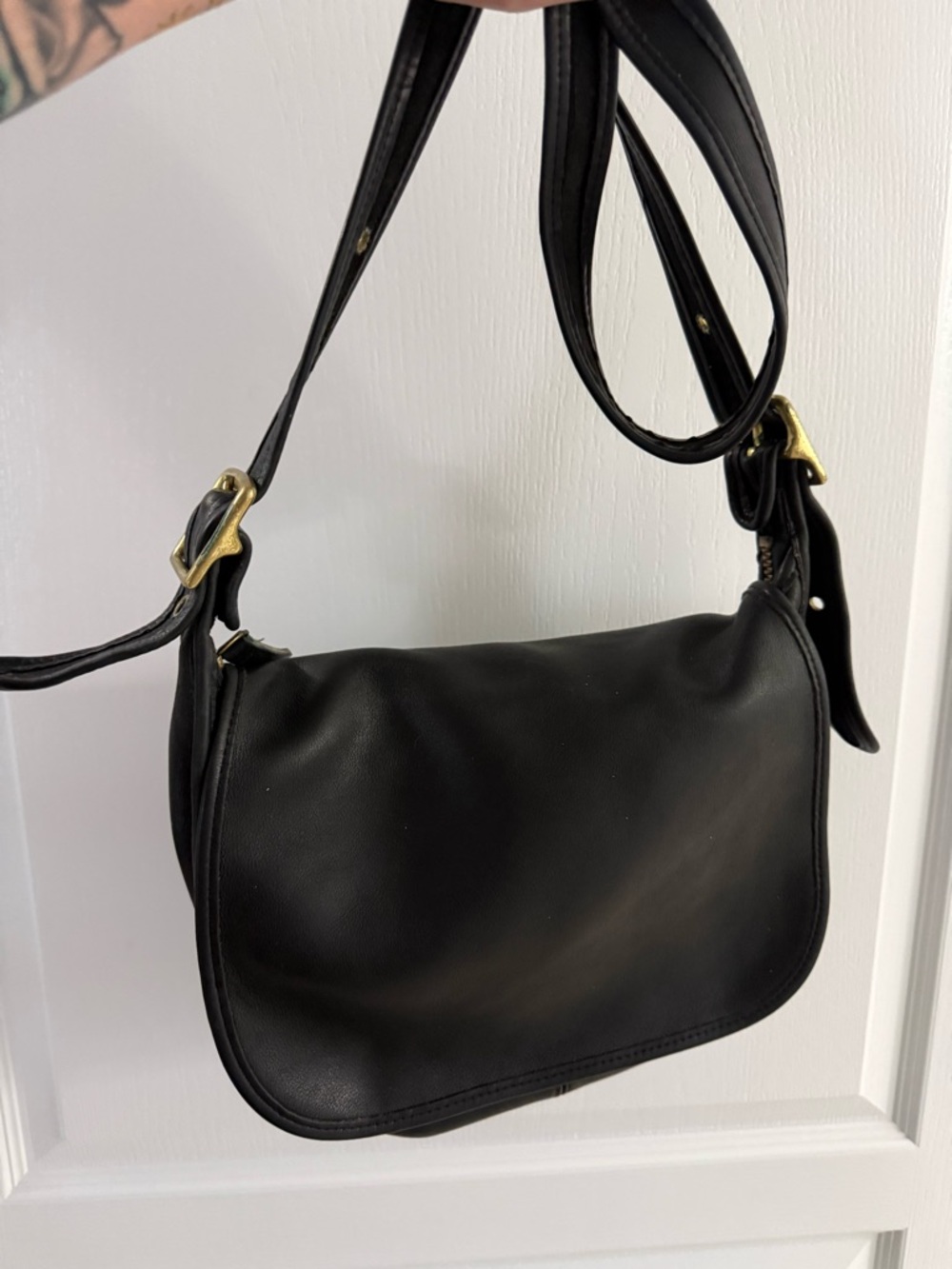 Vintage Coach 90s 9951 Patricia Legacy Saddle Bag